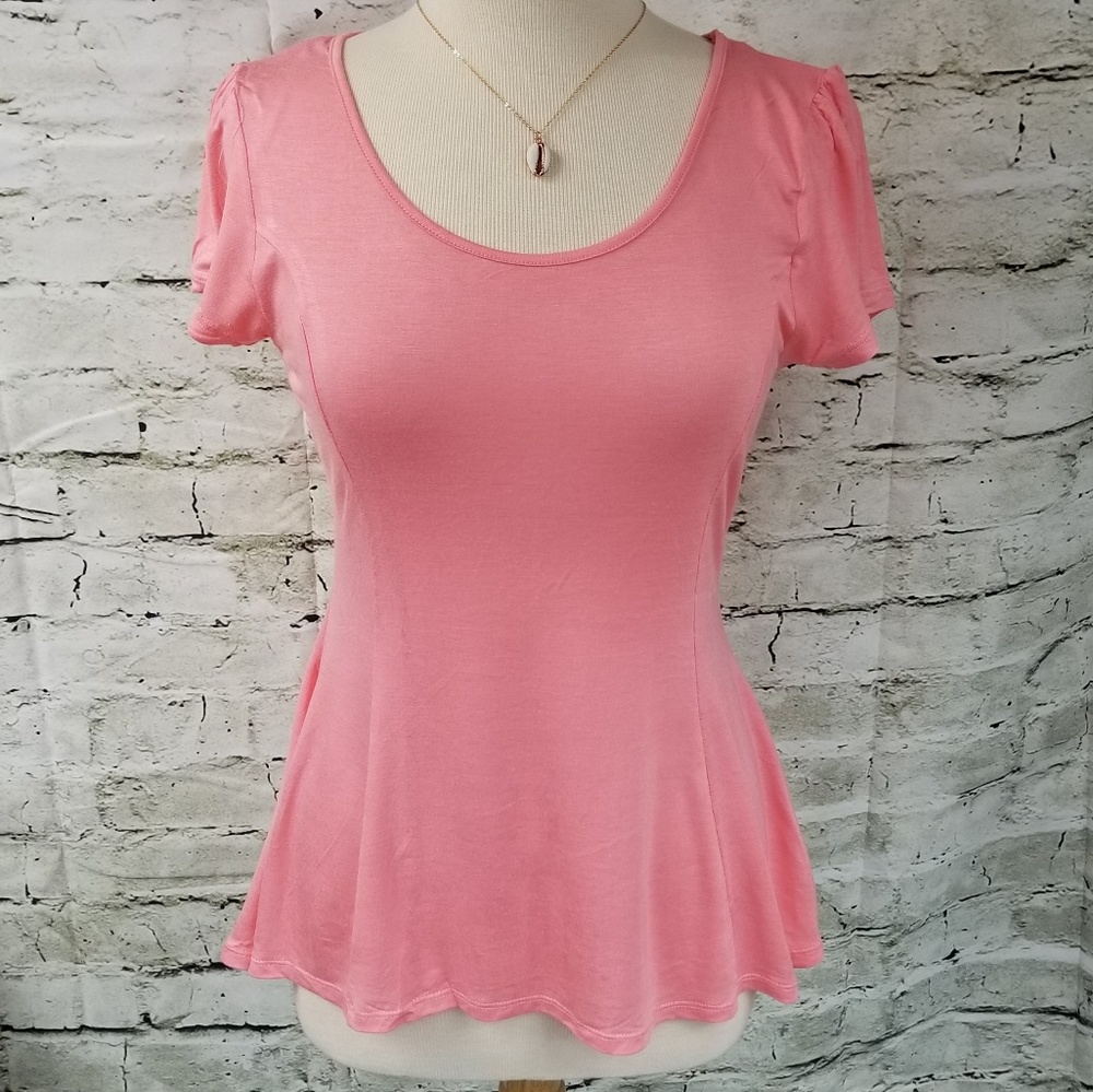 SALE!  ❤ NWT Coral High Low Stretch Tee Top S M L